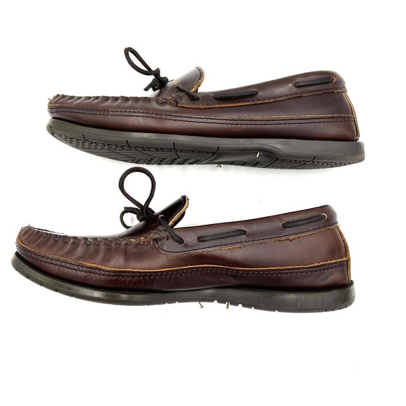 Minnetonka Essential Hardsole Moccasin Brown Leather Men's 8.5 Slip On - Picture 4 of 12